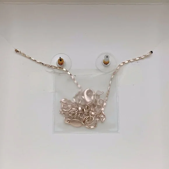 Bijoux Bar Delicates Clear Crystal Rectangle Drop Pendant & Earring Necklace Set - Picture 6 of 6